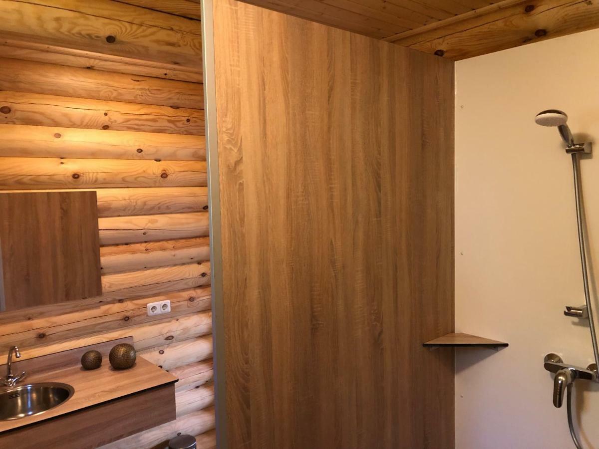 Boomstamhuis High Chaparral Oorsbeek Dış mekan fotoğraf